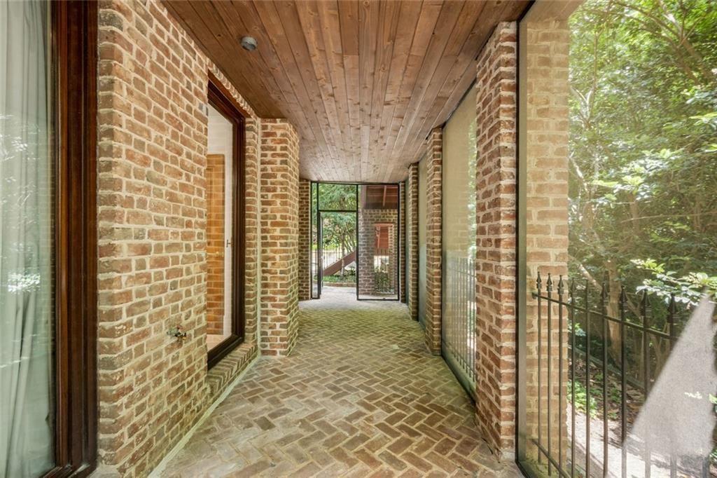 125 Blackland Road Northwest Atlanta, GA 30342 - Photo 79 of 106