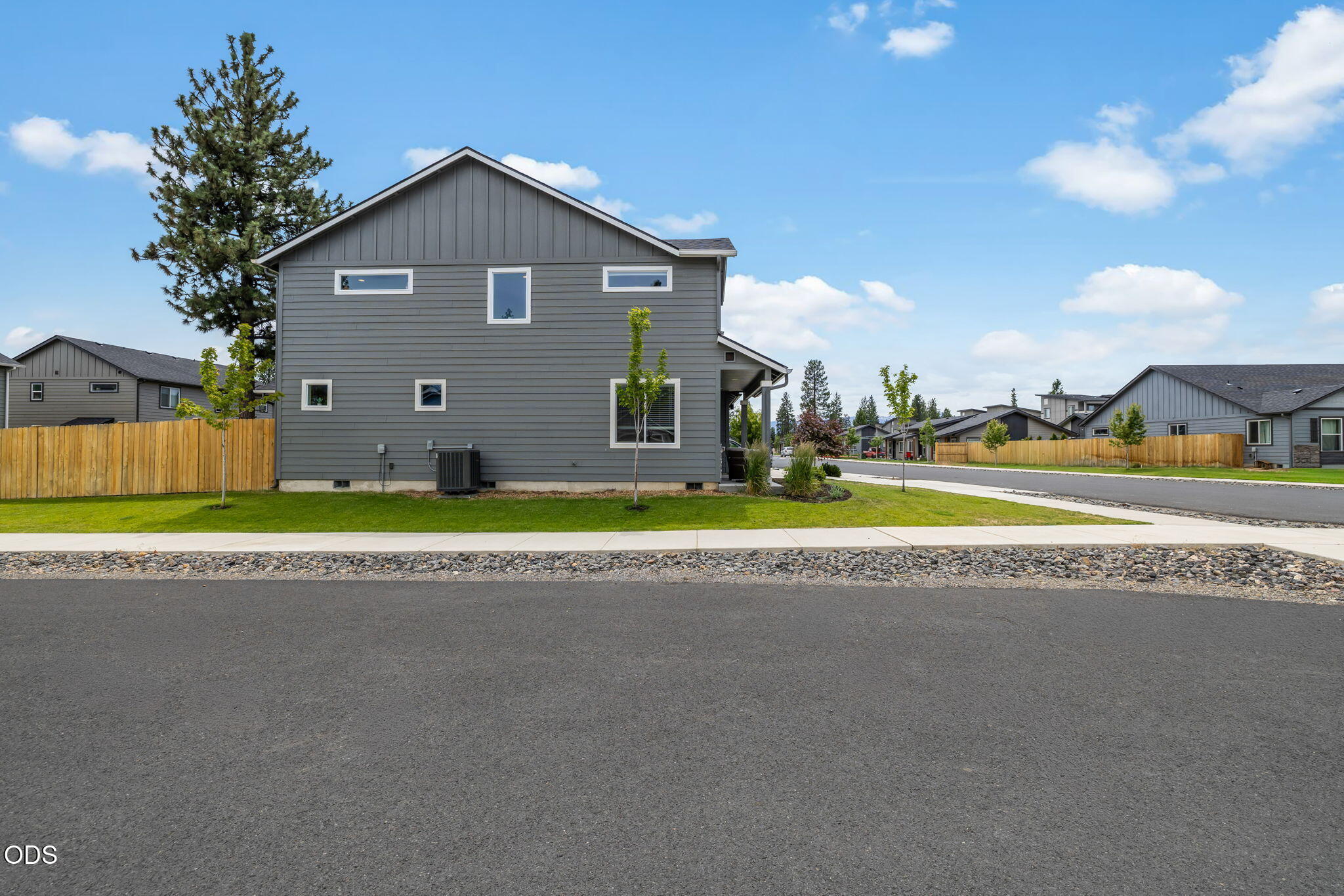 774 North Reed Street Sisters, OR 97759 - Photo 3 of 72