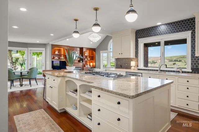 $825,000 | 176 Marine View Drive, Lewiston, ID 83501