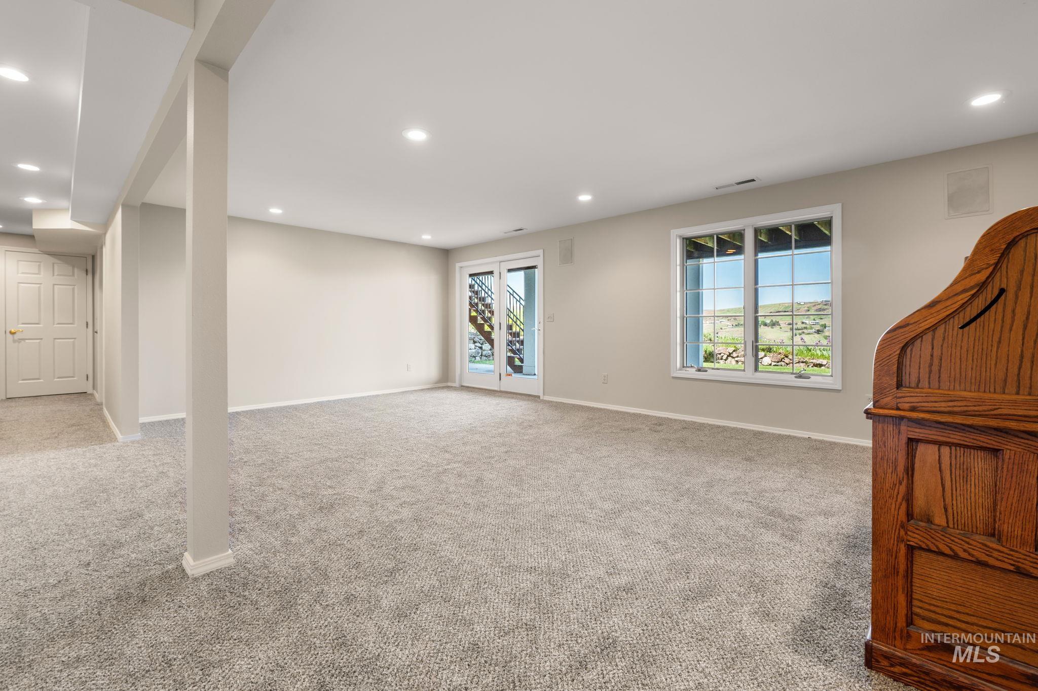 176 Marine View Drive Lewiston, ID 83501 - Photo 33 of 42