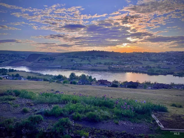 $825,000 | 176 Marine View Drive, Lewiston, ID 83501