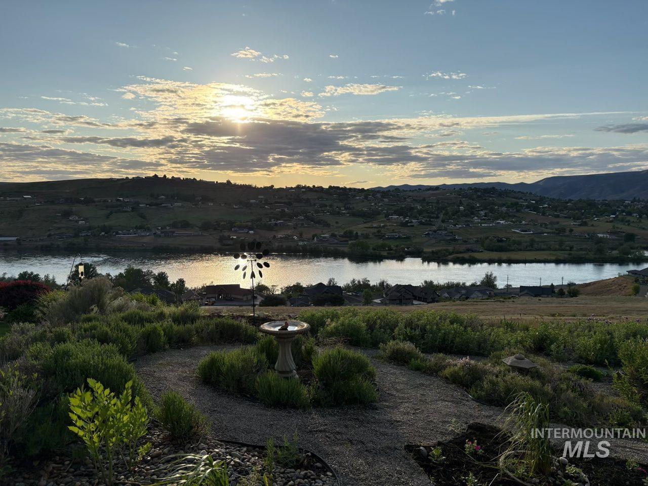 176 Marine View Drive Lewiston, ID 83501 - Photo 5 of 42