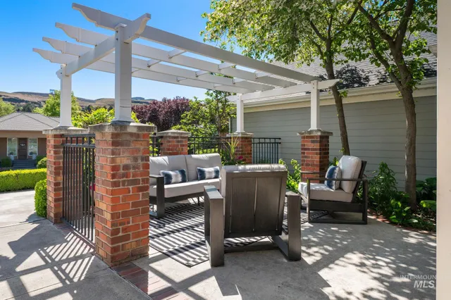 $825,000 | 176 Marine View Drive, Lewiston, ID 83501