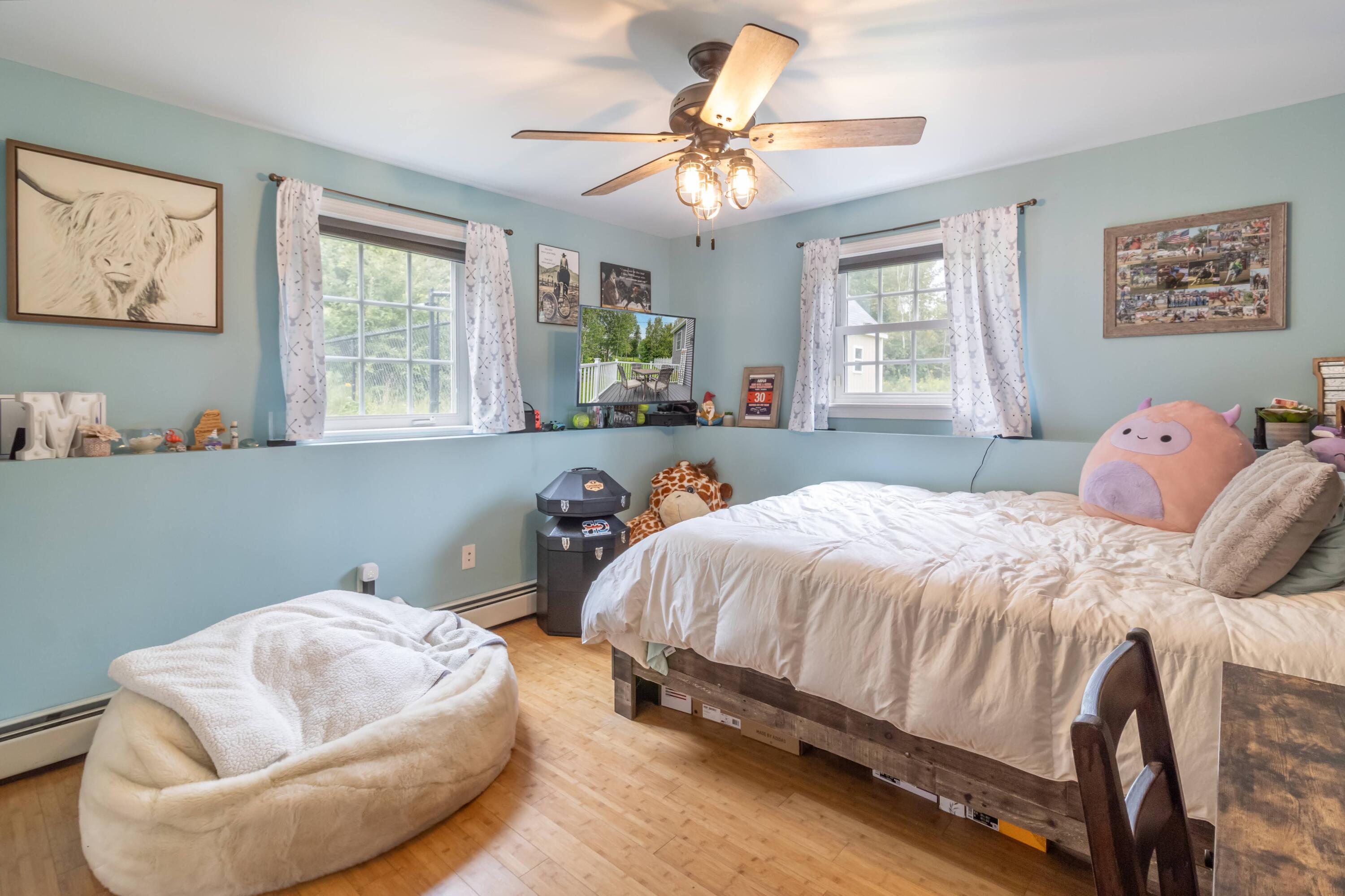 28 Carriage Drive Hermon, ME 04401 - Photo 49 of 64 28 Carriage Lane Interiors-10