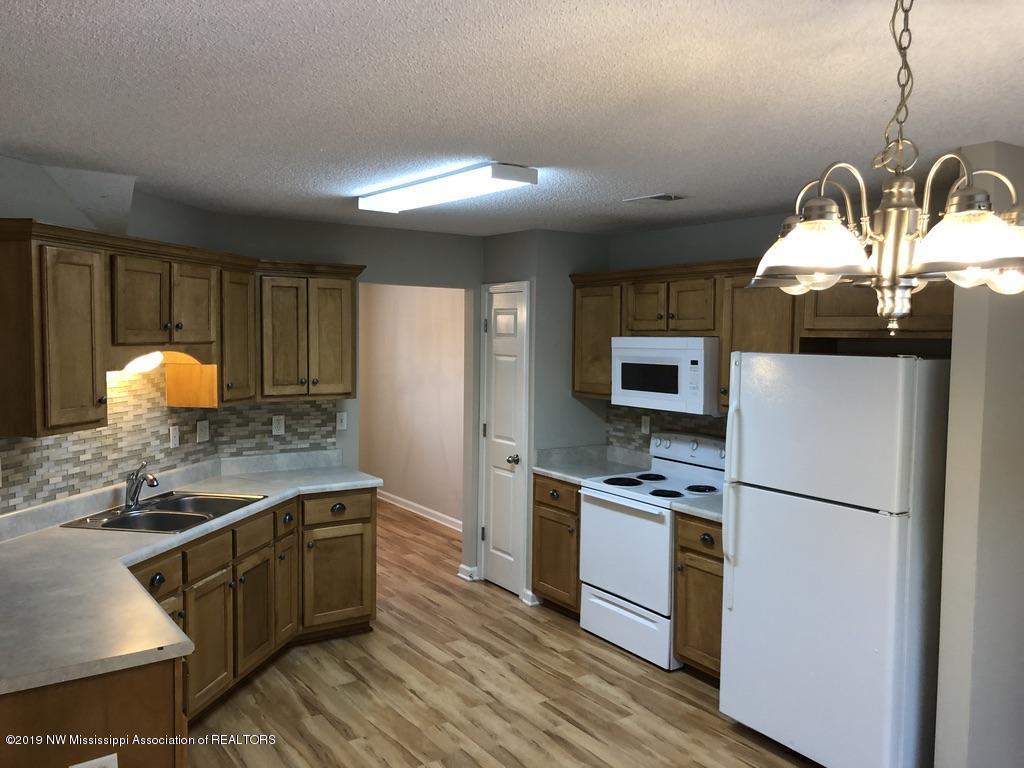 7099 Maple Grove Road Olive Branch, MS 38654 - Photo 4 of 11 UNADJUSTEDNONRAW_thumb_951