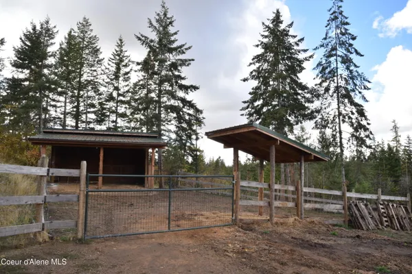 $759,000 | 391457 Highway 95, Plummer, ID 83851