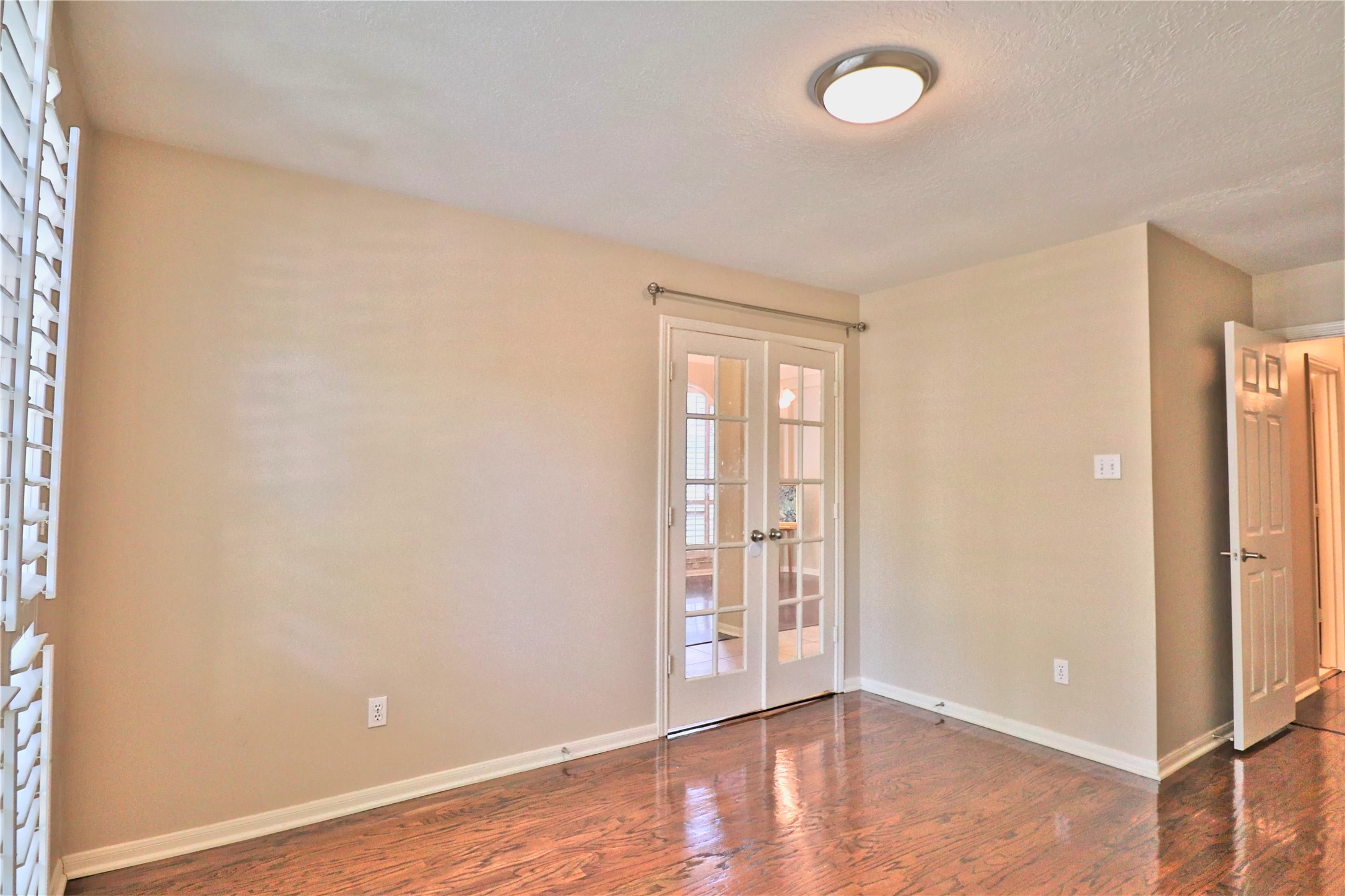4530 Springfield Lakes Street Sugar Land, TX 77479 - Photo 26 of 32 double door office , it could be used as 4th bedroom