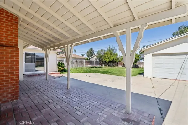 a house view with a outdoor space