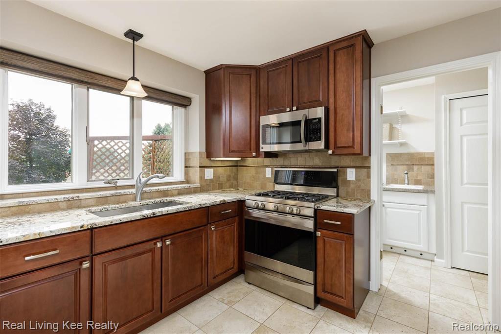 2661 Winter Park Road Rochester Hills, MI 48309 - Photo 14 of 43