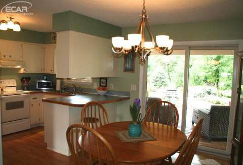 7425 Gillette Road Flushing, MI 48433 - Photo 6 of 46 20449112-5.JPG