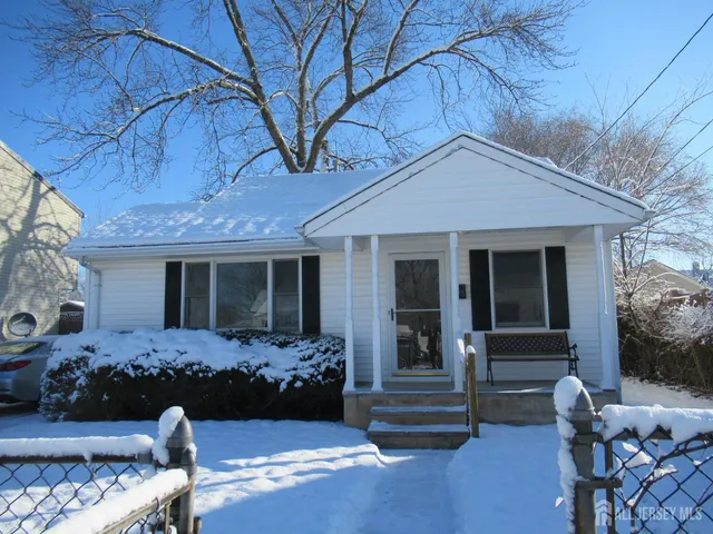 $410,000 | 38 Eisenhower Drive, Sayreville, NJ 08872