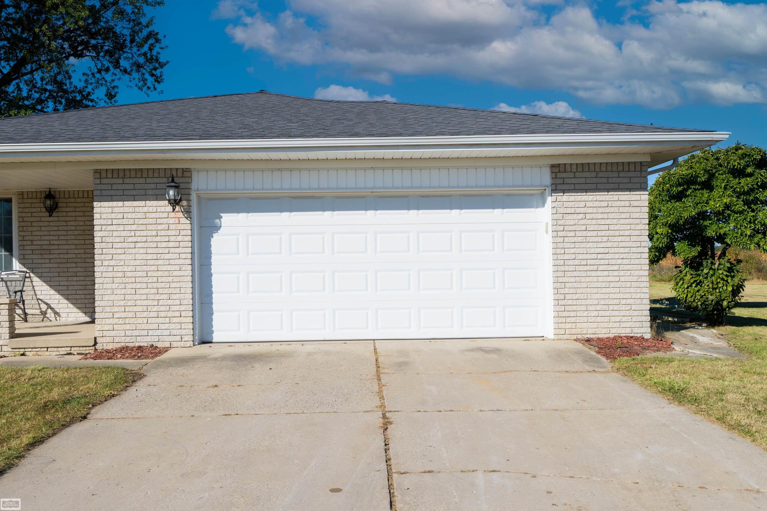 22950 30 Mile Road Ray, MI 48096 - Photo 39 of 59 50157937-b9cc3d89-a75a-44a9-a1fd-2d5935ffc1a8.JPG