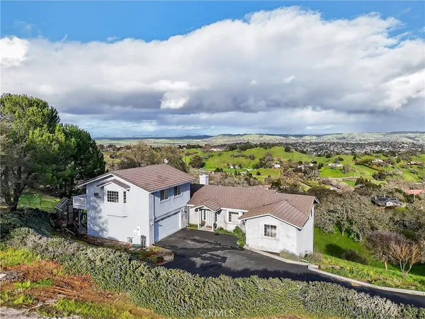 $1,040,000 | 11200 Santa Ana Road, Atascadero, CA 93422