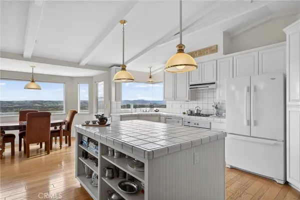 $999,900 | 11200 Santa Ana Road, Atascadero, CA 93422