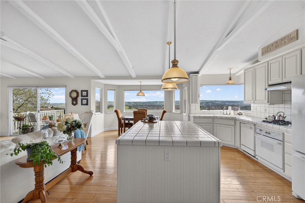 11200 Santa Ana Road Atascadero, CA 93422 - Photo 14 of 73