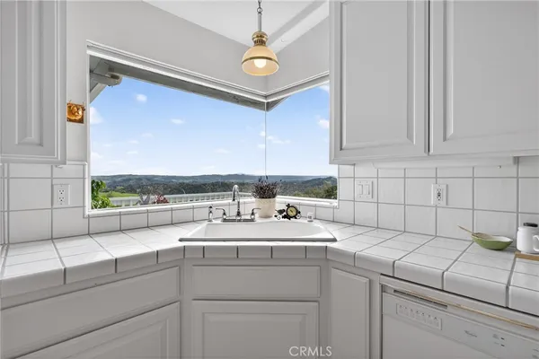 $999,900 | 11200 Santa Ana Road, Atascadero, CA 93422