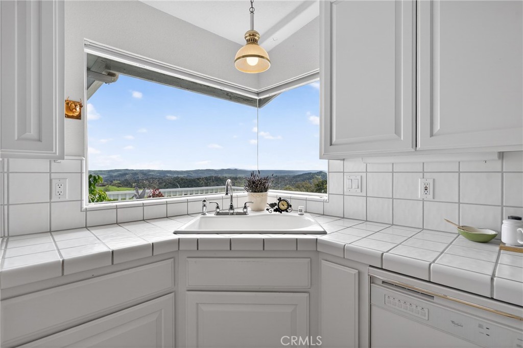 11200 Santa Ana Road Atascadero, CA 93422 - Photo 15 of 73