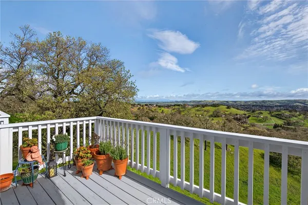 $999,900 | 11200 Santa Ana Road, Atascadero, CA 93422