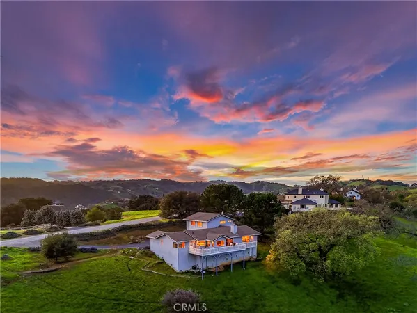 $999,900 | 11200 Santa Ana Road, Atascadero, CA 93422