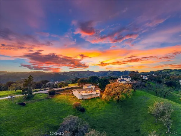 $999,900 | 11200 Santa Ana Road, Atascadero, CA 93422