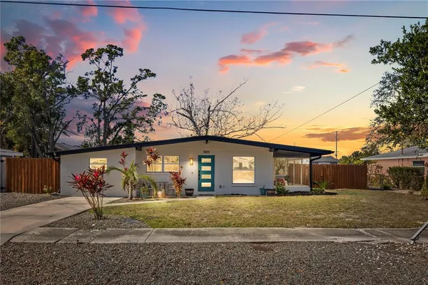 $3,050 | 5611 South Sheridan Road, Tampa, FL 33611