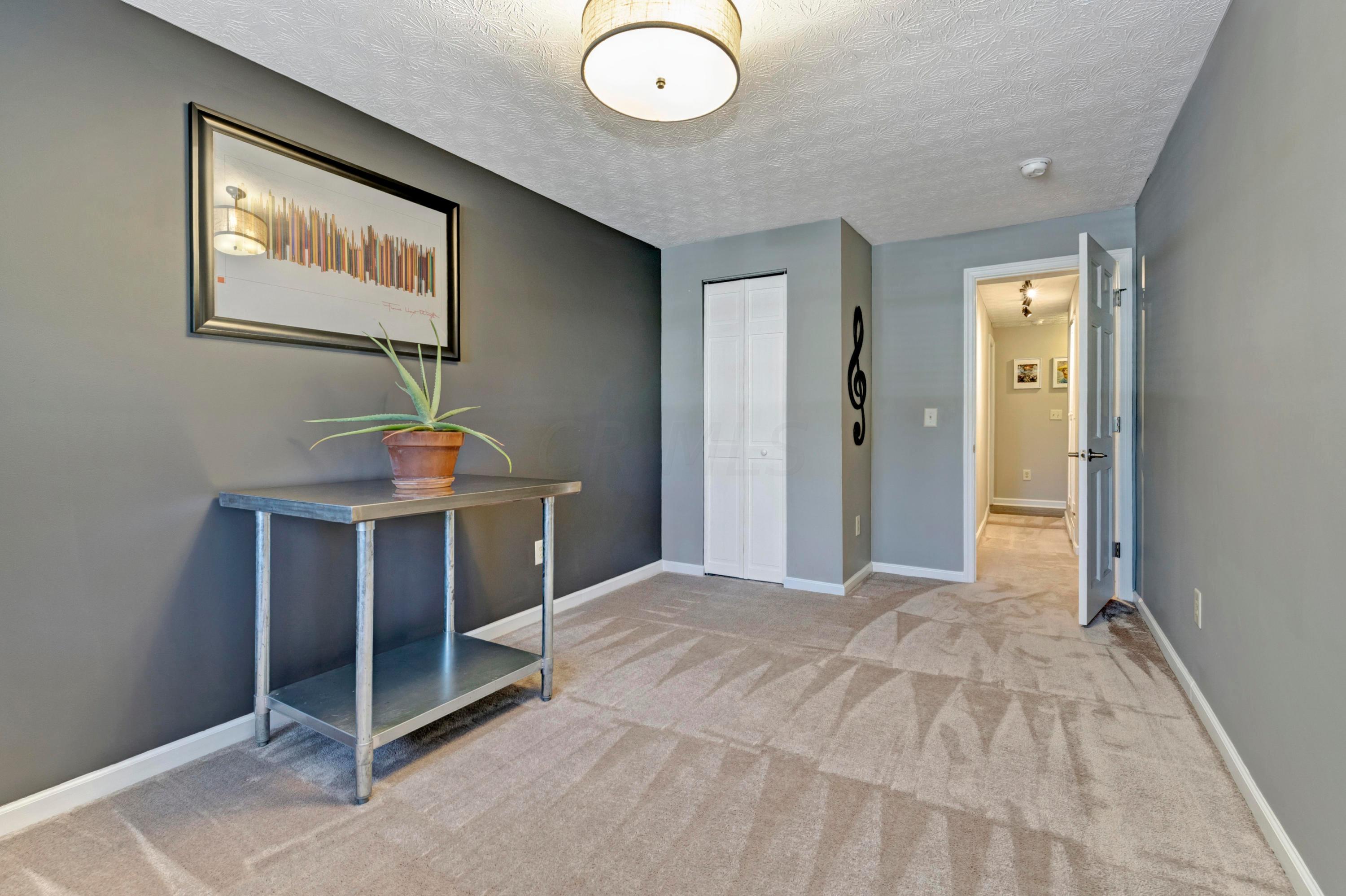 774 Kenwick Road Columbus, OH 43209 - Photo 18 of 27