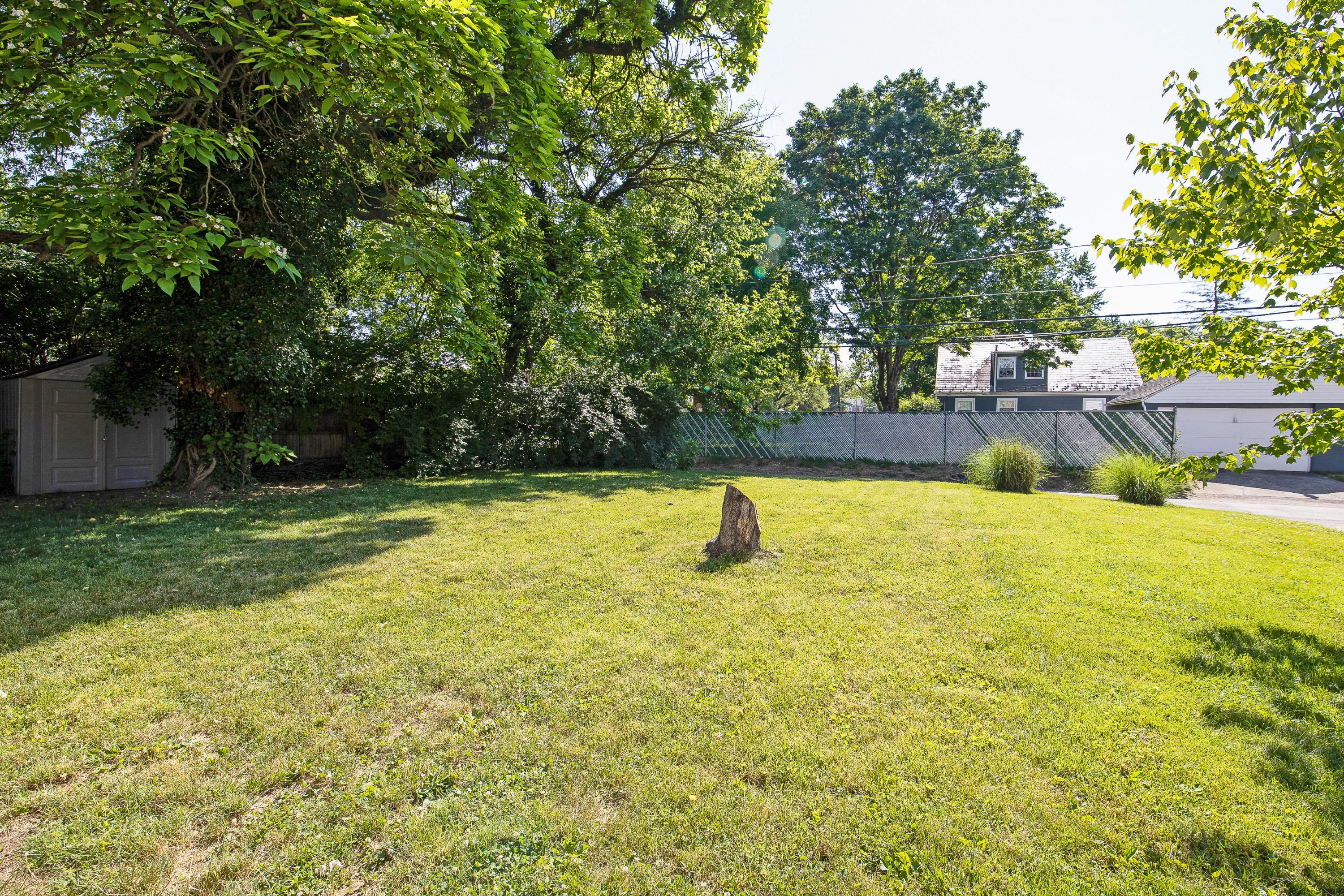 774 Kenwick Road Columbus, OH 43209 - Photo 23 of 27