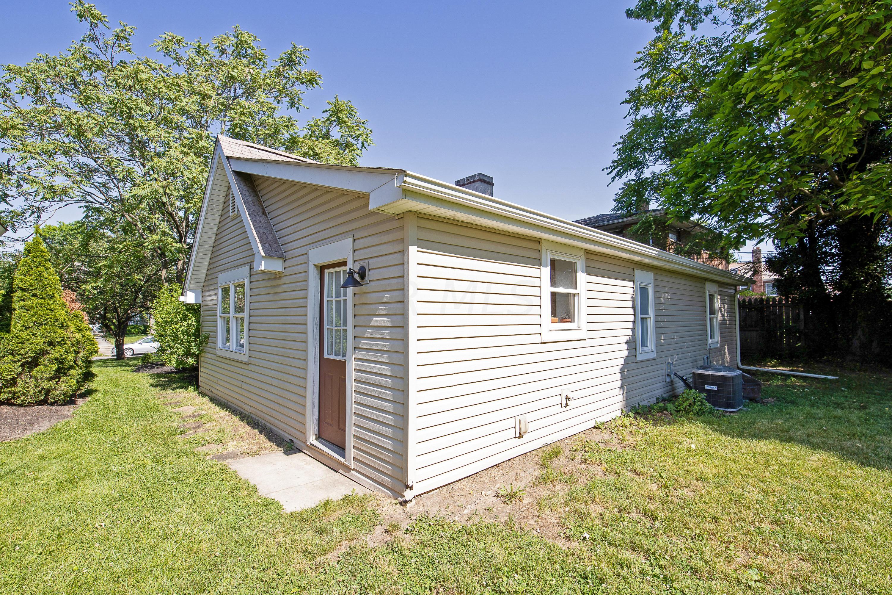 774 Kenwick Road Columbus, OH 43209 - Photo 24 of 27