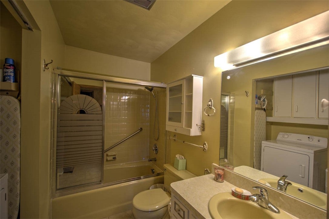 2343 Hawthorne Drive Decatur, IL 62521 - Photo 21 of 39 Gallery Image 21