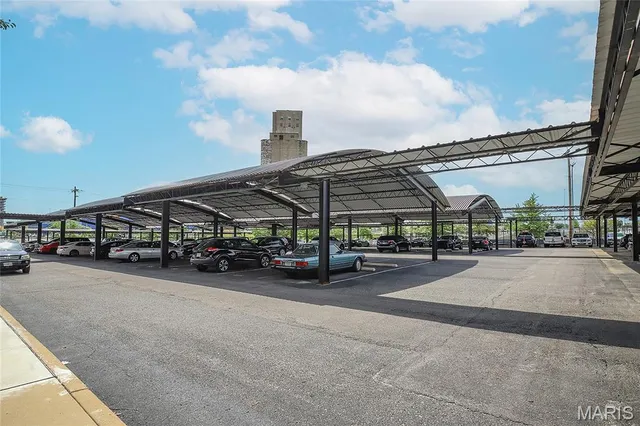 $219,900 | 4100 Forest Park Avenue, Unit 123, St. Louis, MO 63108