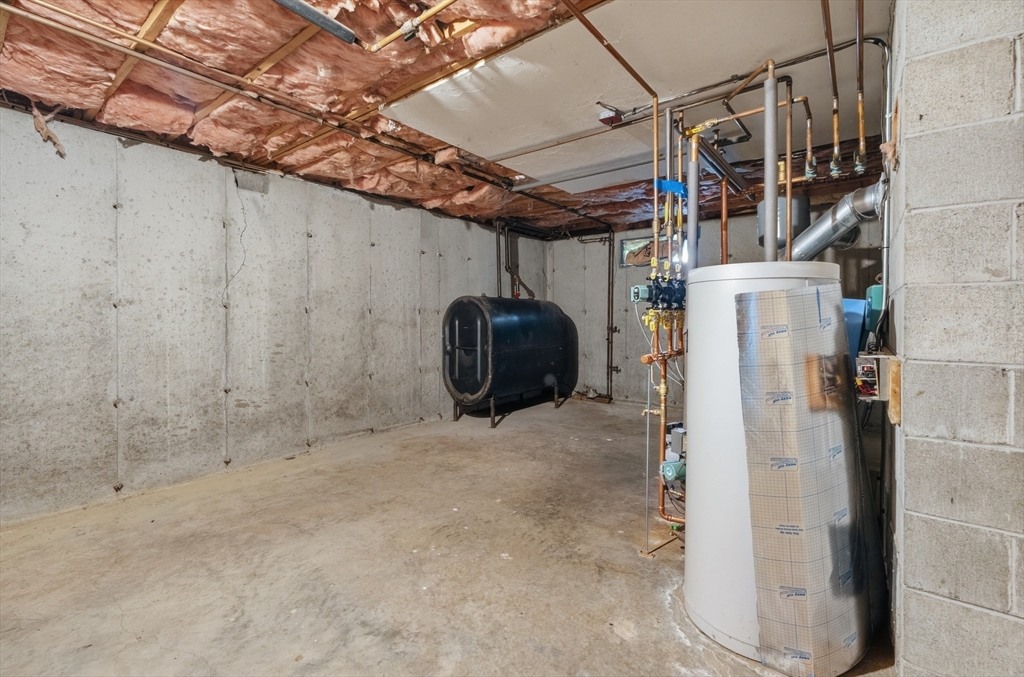 43 Flagg Road Southborough, MA 01772 - Photo 34 of 42 Gallery Image 34