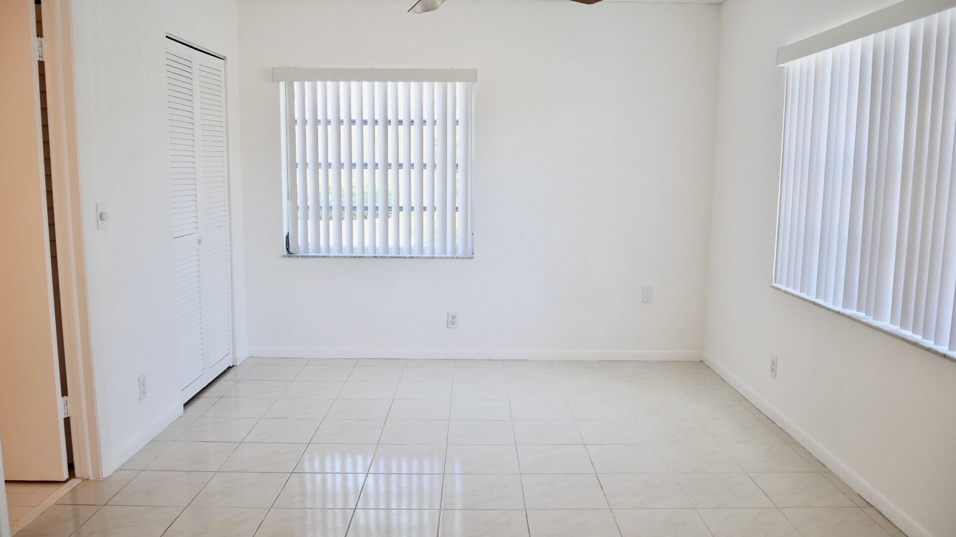 13638 Vía Flora, Unit D Delray Beach, FL 33484 - Photo 10 of 27 P1011181