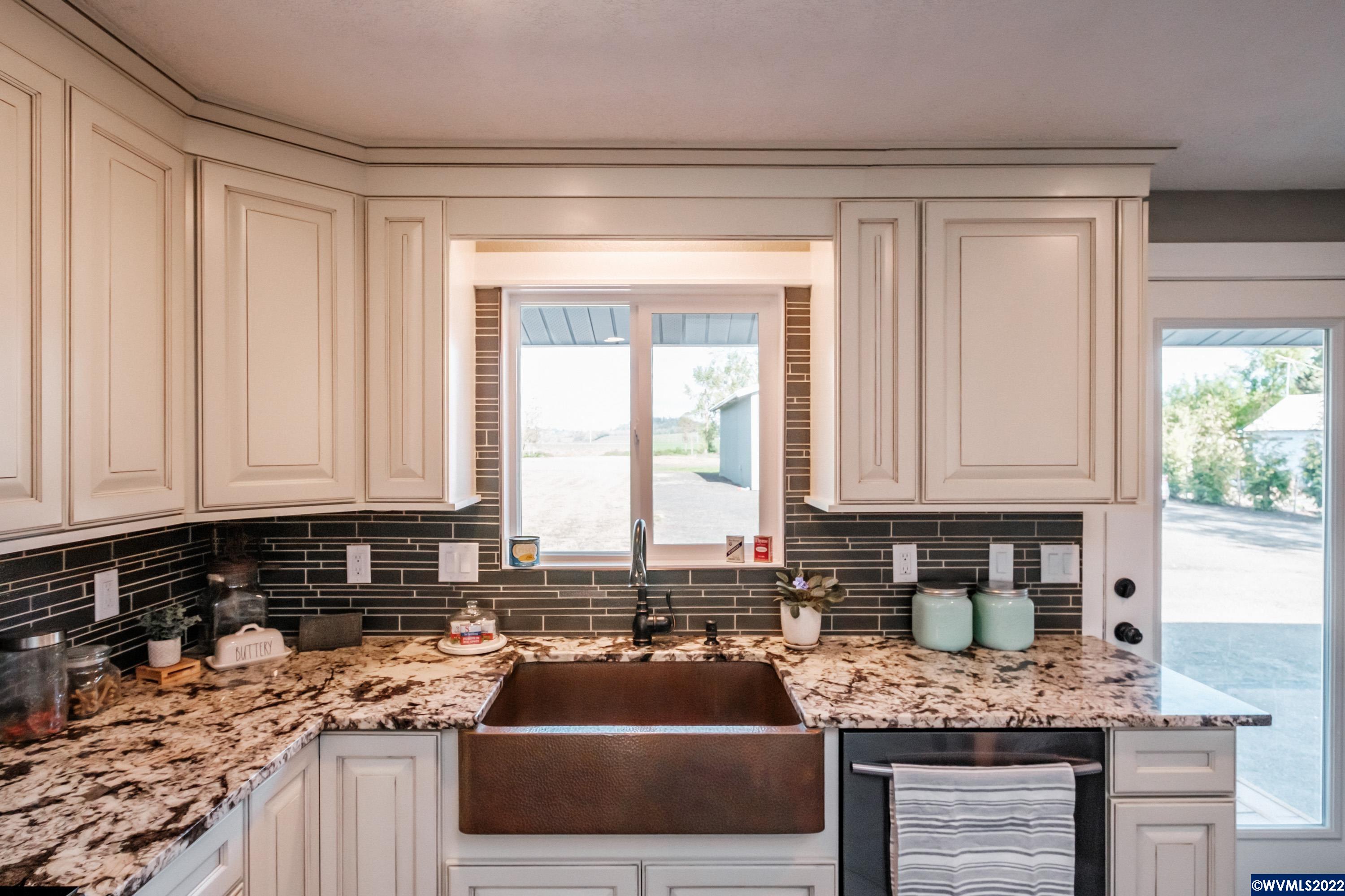 38985 Groshong Road Northeast Albany, OR 97321 - Photo 12 of 42 Gallery Image 12