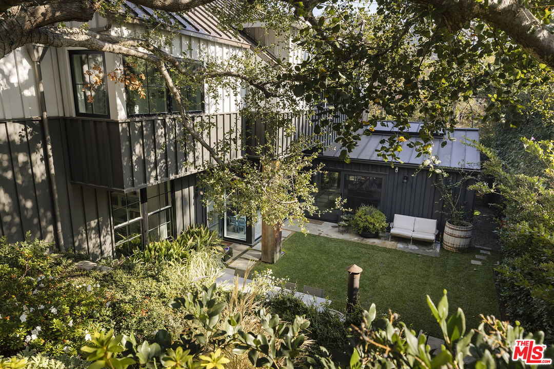 461 West Rustic Road Santa Monica, CA 90402 - Photo 27 of 31