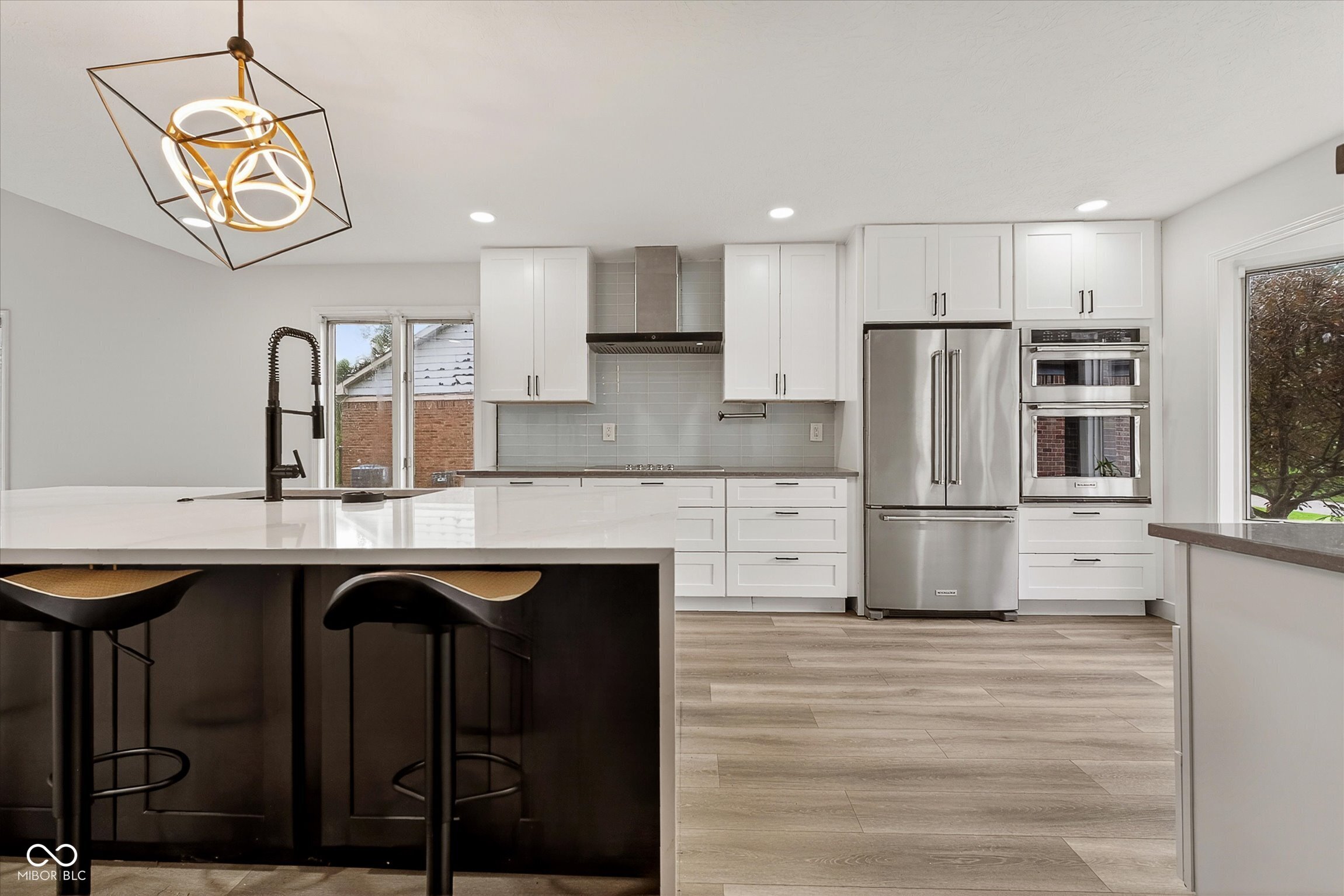 8425 Carthay Circle Fishers, IN 46038 - Photo 4 of 30