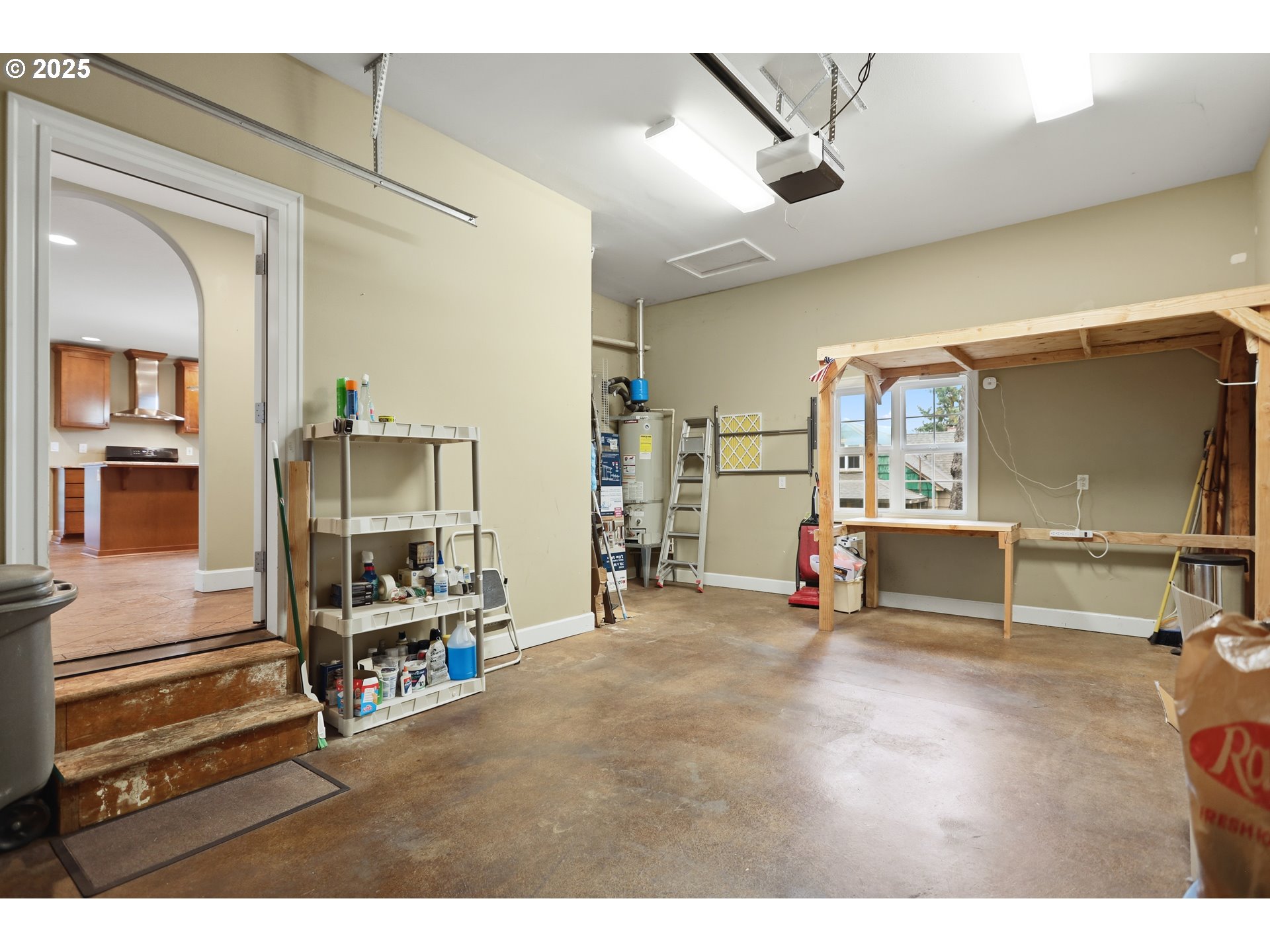 602 Frankton Road Hood River, OR 97031 - Photo 32 of 47 a view of a living room and dining room