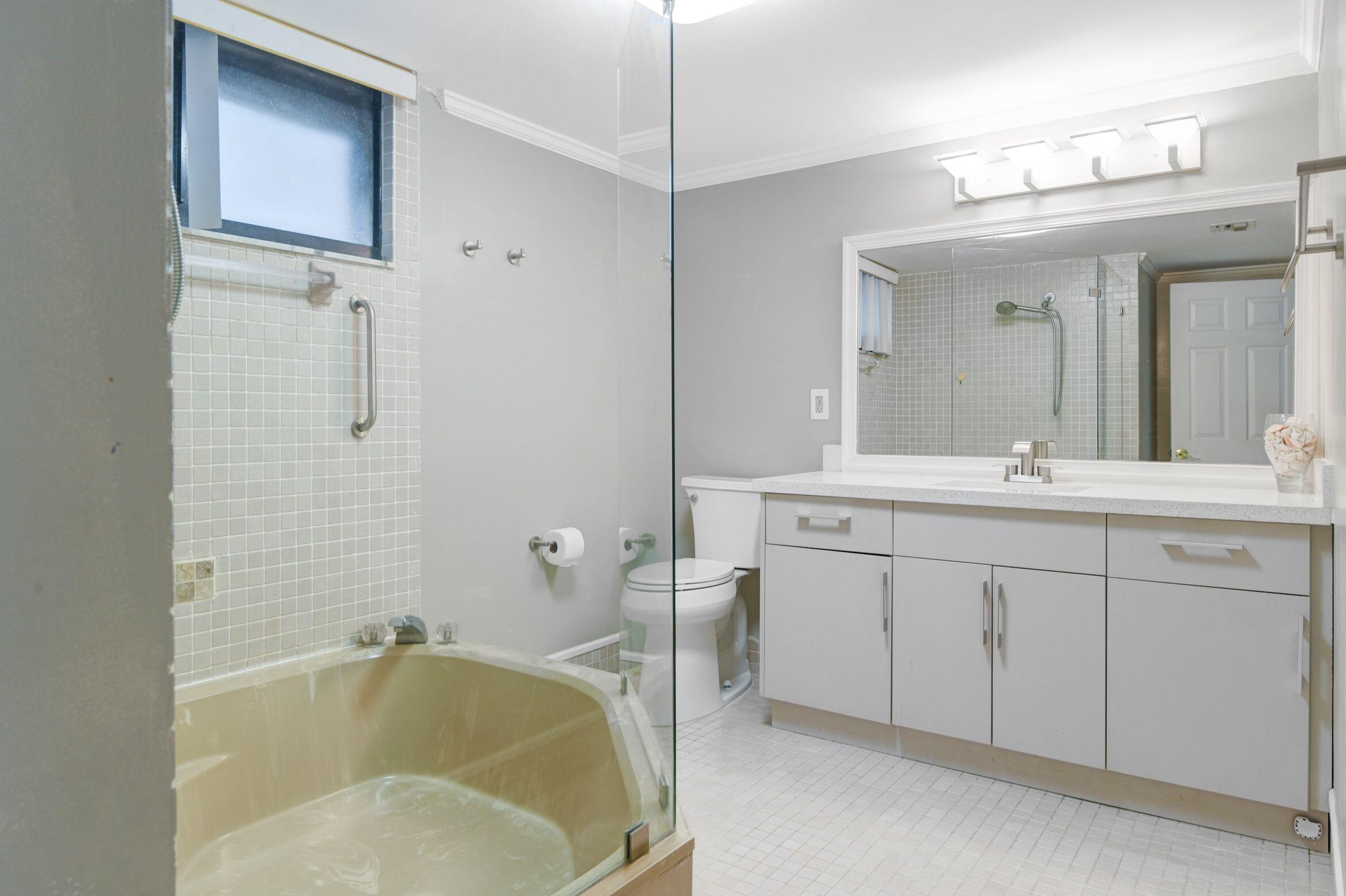6342 Longboat Lane West, Unit 203 Boca Raton, FL 33433 - Photo 23 of 45 6342 Condo 7
