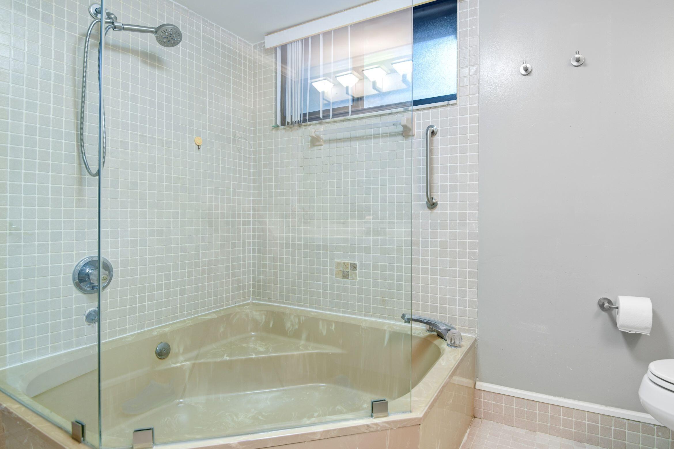 6342 Longboat Lane West, Unit 203 Boca Raton, FL 33433 - Photo 24 of 45 6342 Condo 8