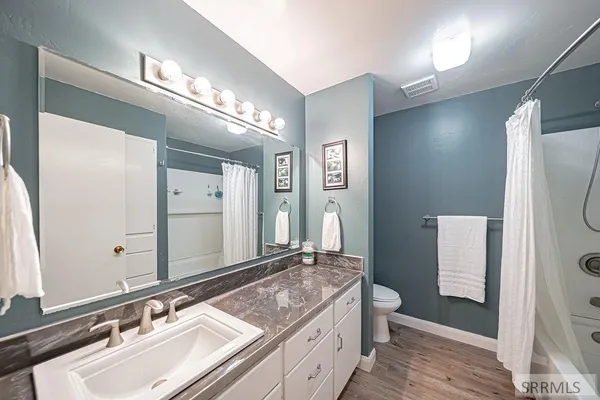 $665,000 | 5566 West 49th North, Idaho Falls, ID 83402