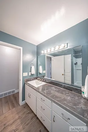 $665,000 | 5566 West 49th North, Idaho Falls, ID 83402