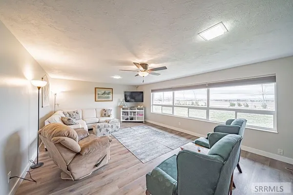 $665,000 | 5566 West 49th North, Idaho Falls, ID 83402