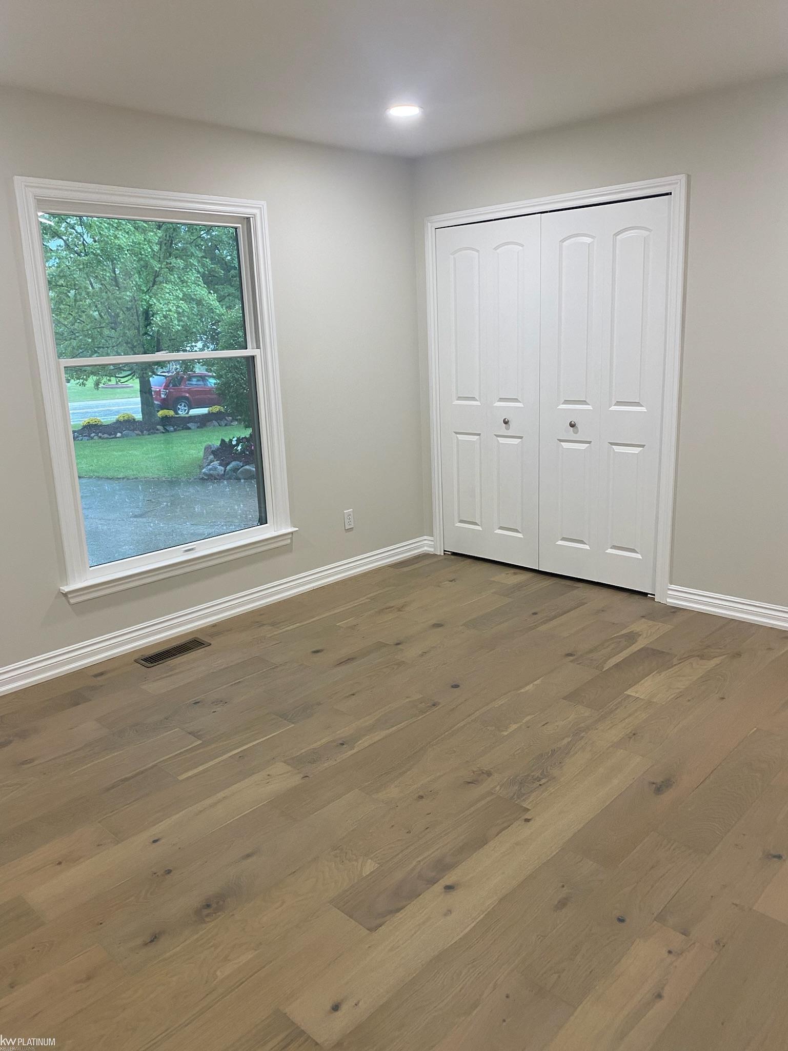2742 Powderhorn Ridge Road Rochester, MI 48309 - Photo 22 of 34 50120339-21.JPG