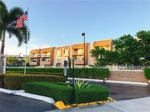 $2,300 | 7725 Southwest 86th Street, Unit A1320, Miami, FL 33143