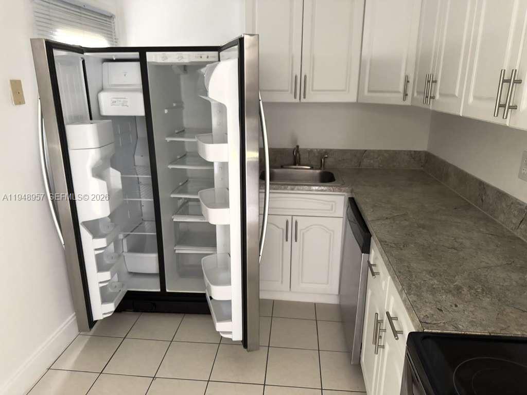 7725 Southwest 86th Street, Unit A1320 Miami, FL 33143 - Photo 9 of 22