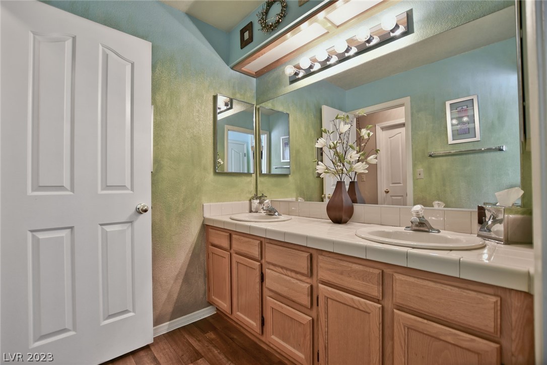 7 Reyburn Drive Henderson, NV 89074 - Photo 28 of 35