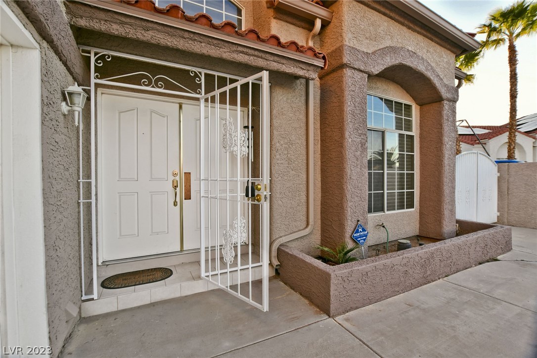 7 Reyburn Drive Henderson, NV 89074 - Photo 4 of 35