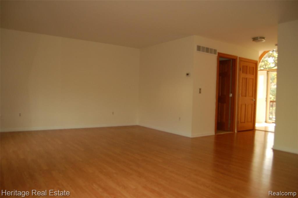 2188 Rochelle Park Drive Rochester, MI 48309 - Photo 6 of 31