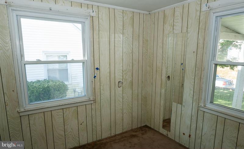 1911 Tyler Road Baltimore, MD 21222 - Photo 4 of 9