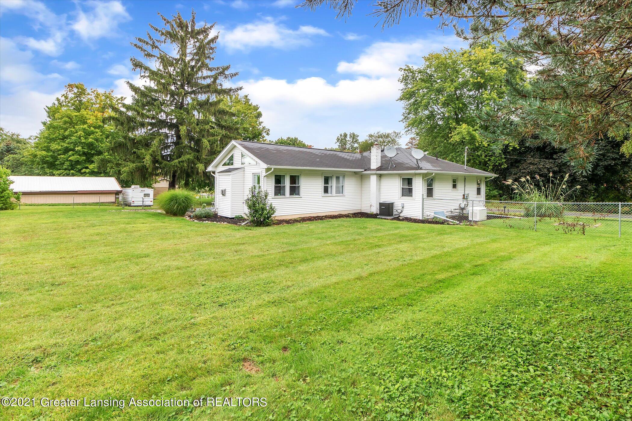 14104 South Wacousta Road Grand Ledge, MI 48837 - Photo 41 of 50 43-14104-Wacousta-Rd-WindowStill-Real-Es