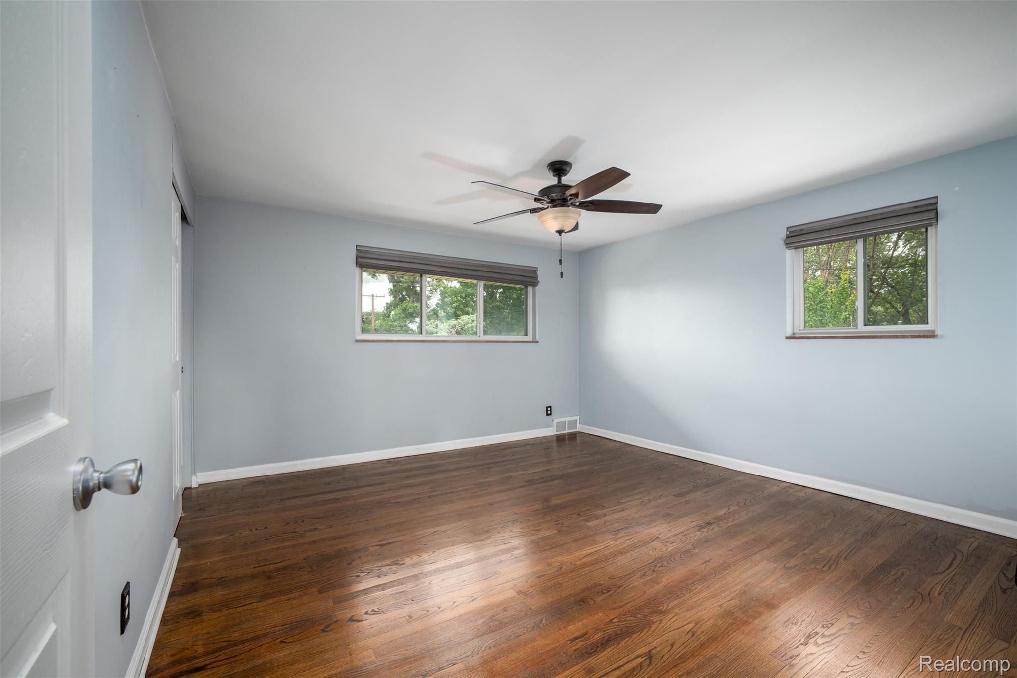 11026 Middlebelt Road Livonia, MI 48150 - Photo 11 of 22 11.jpg